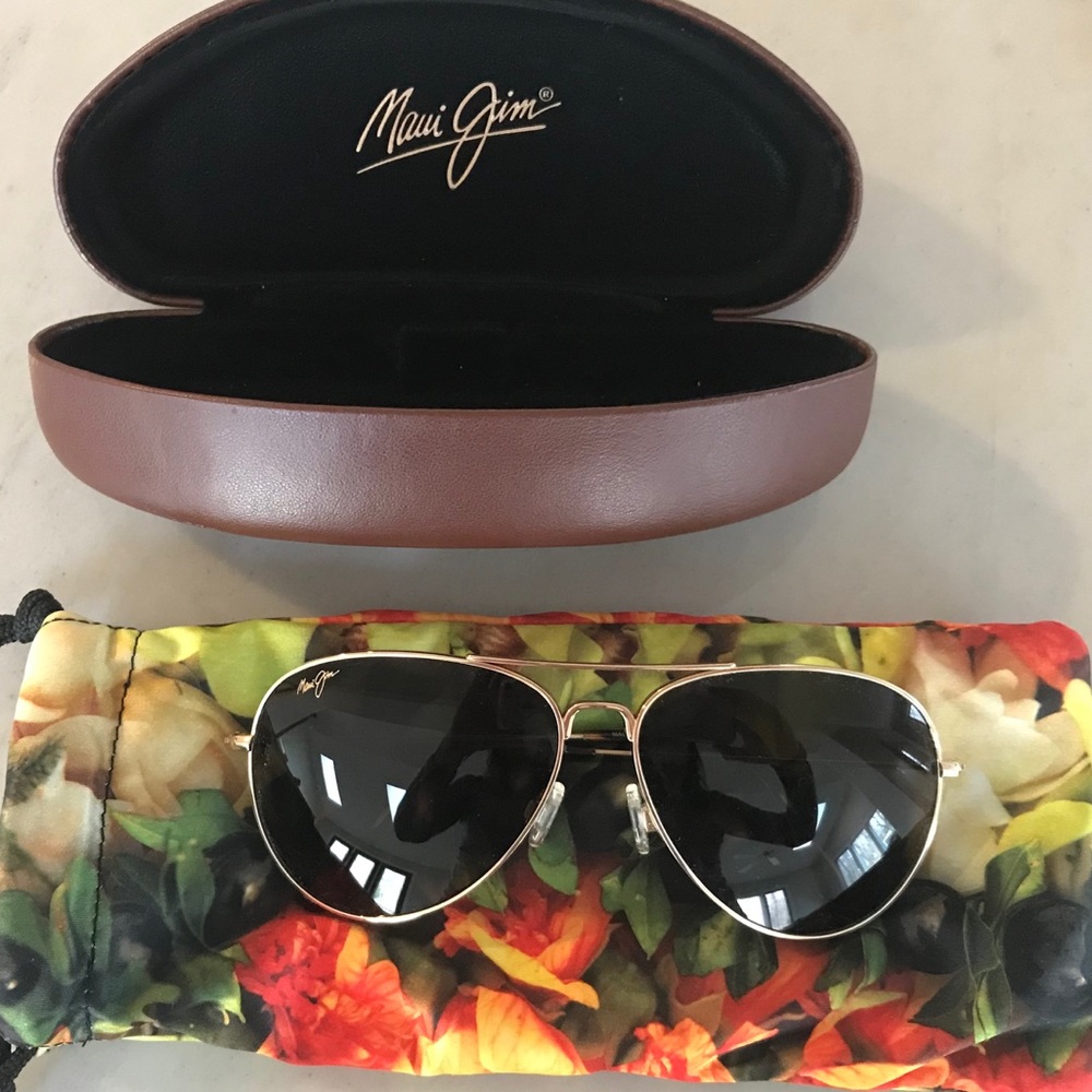 Maui Jim sunglasses Mavericks NEW!